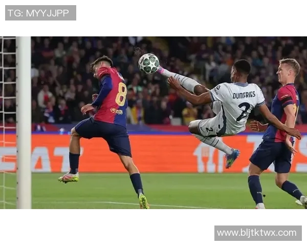 摇头足球明星的精彩瞬间与背后故事揭秘